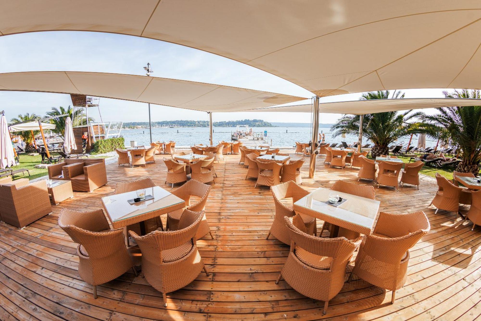 Hotel Mirna - Terme & Wellness Lifeclass Portoroz Exterior foto
